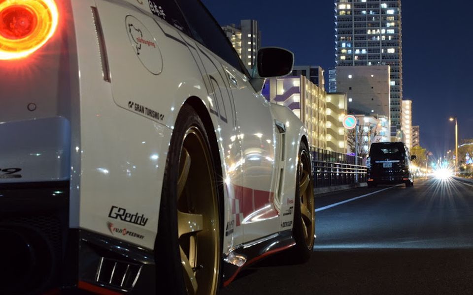 Nissan GT-R R35 白 GReddy ニュル